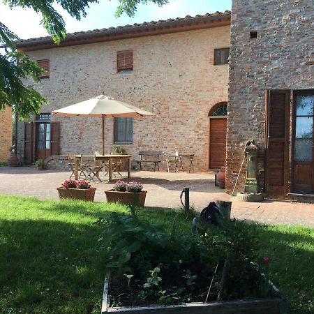 Podere Sanripoli Монтеспертоли Екстериор снимка